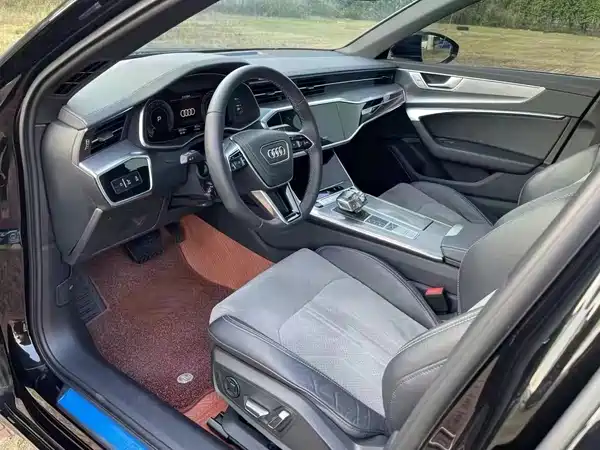 Audi A6L 2023