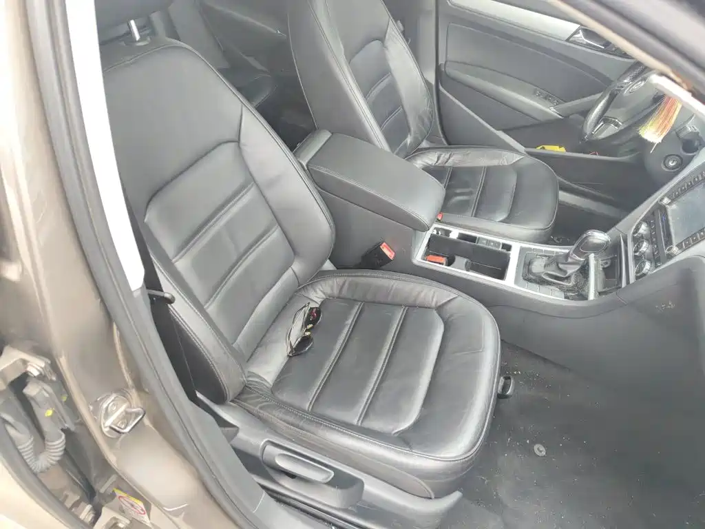 Volkswagen Passat 2015 — фото 20