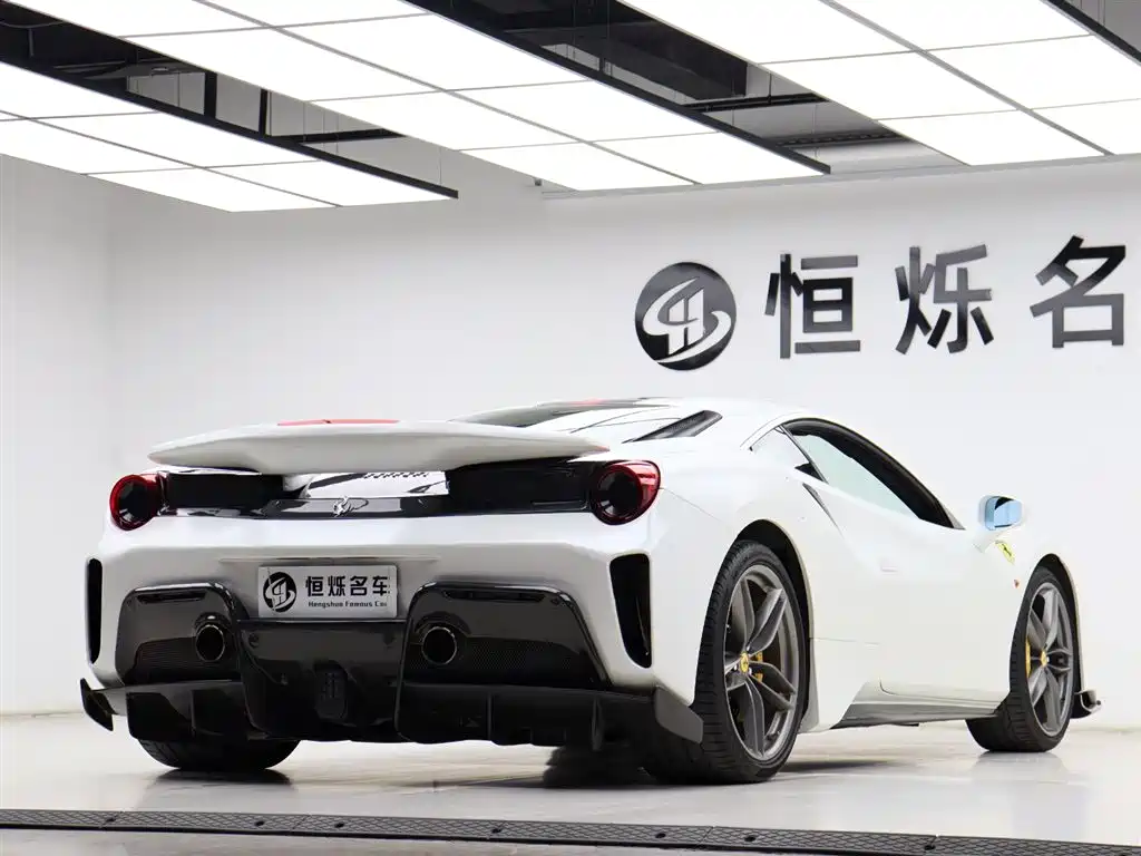 Ferrari 488 2017 — фото 21