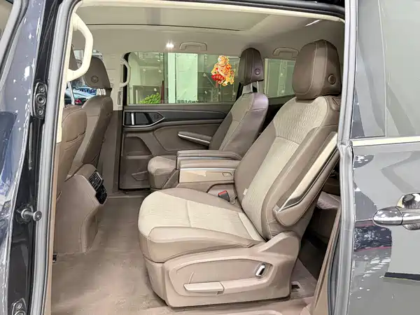 Volkswagen Viloran 2023