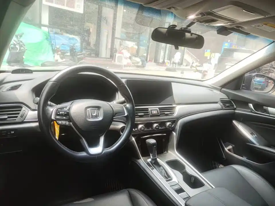 Honda Accord 2021 — фото 2