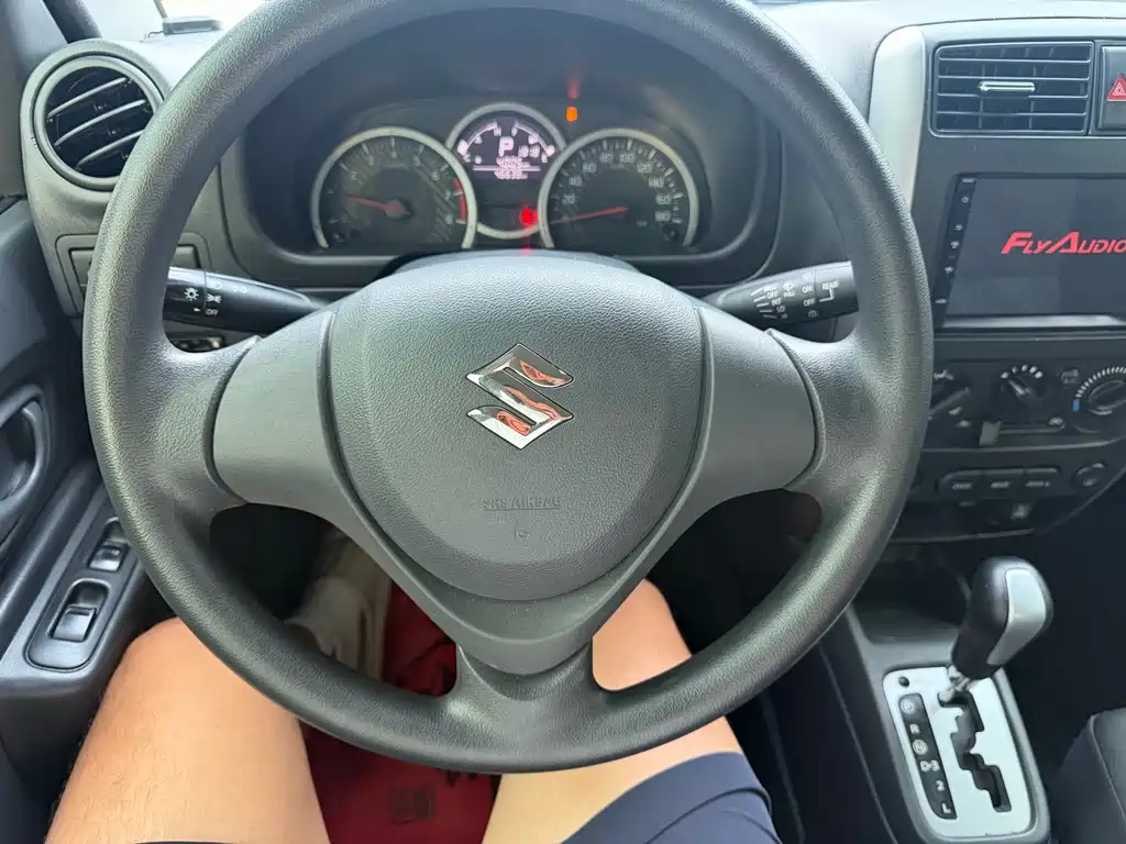 Suzuki Jimny 2015 — фото 15