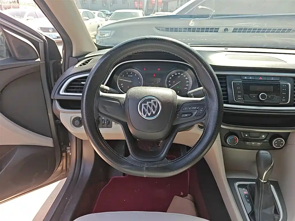 Buick Excelle 2018 — фото 11
