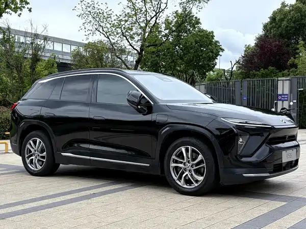 NIO ES6 2020