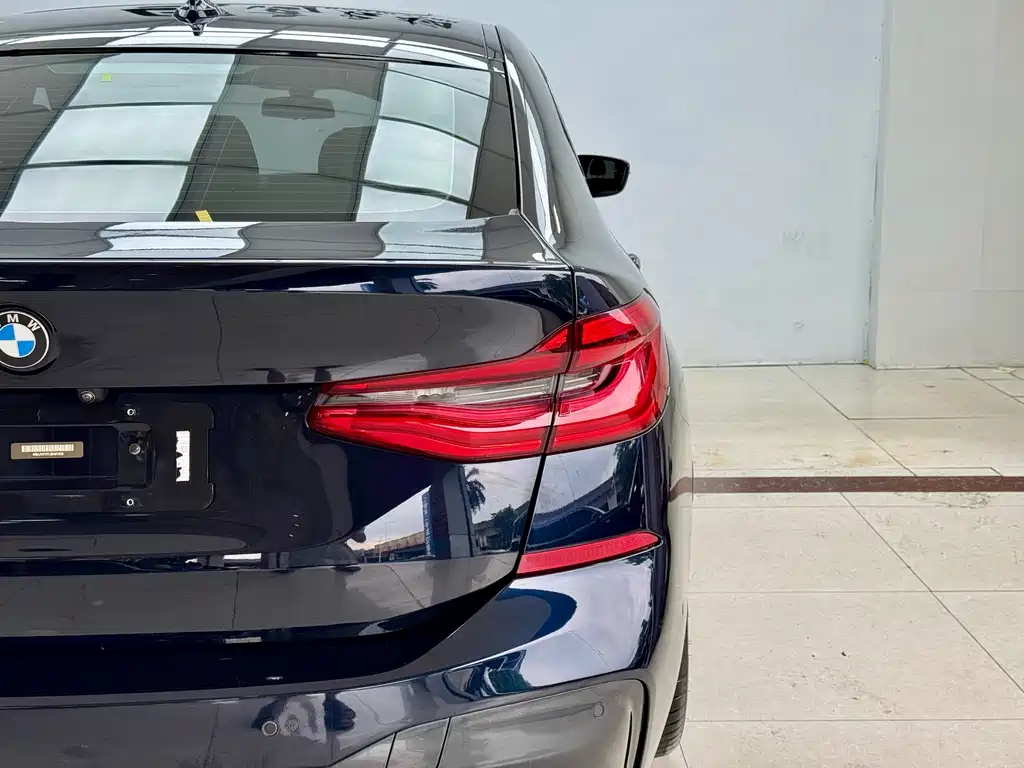 BMW 6 Series GT 2018 — фото 26