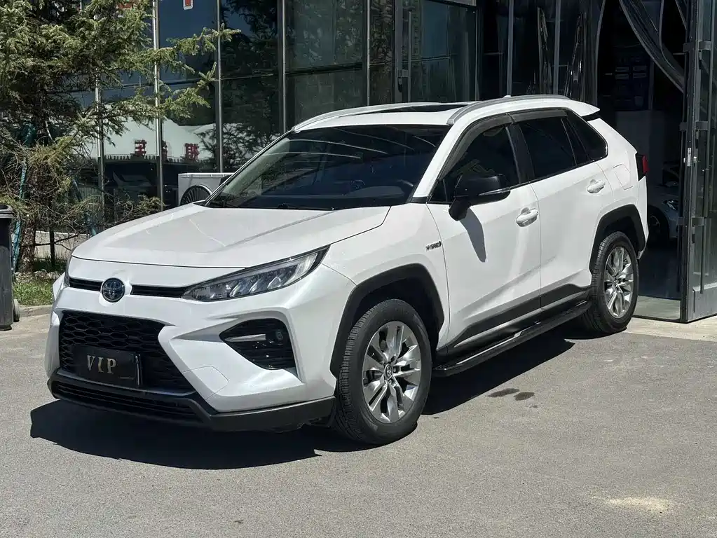 Toyota Wildlander 2021 — фото 1
