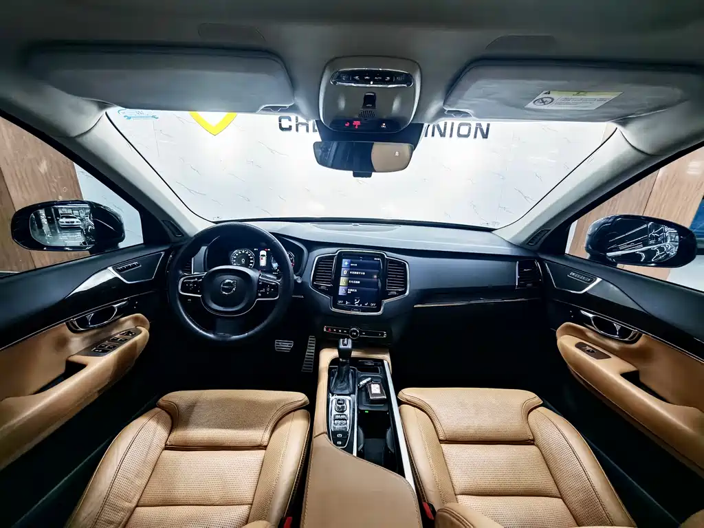 Volvo XC90 2015 — фото 17