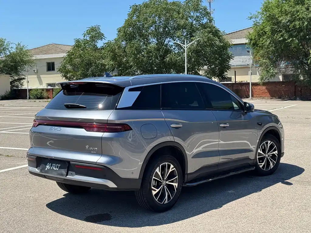 BYD L DM-i 2025 — фото 5