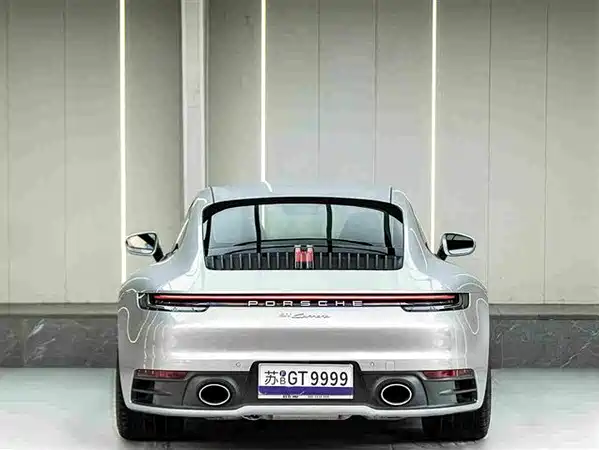 Porsche 911 2024