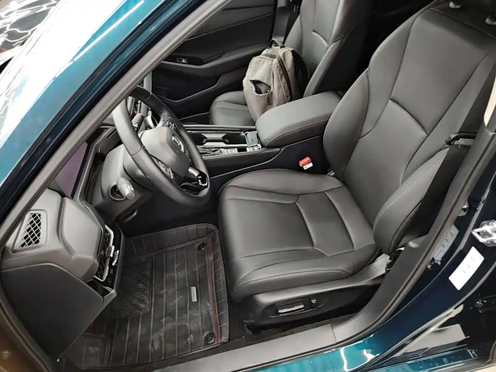 Honda Inspire 2025 — фото 15