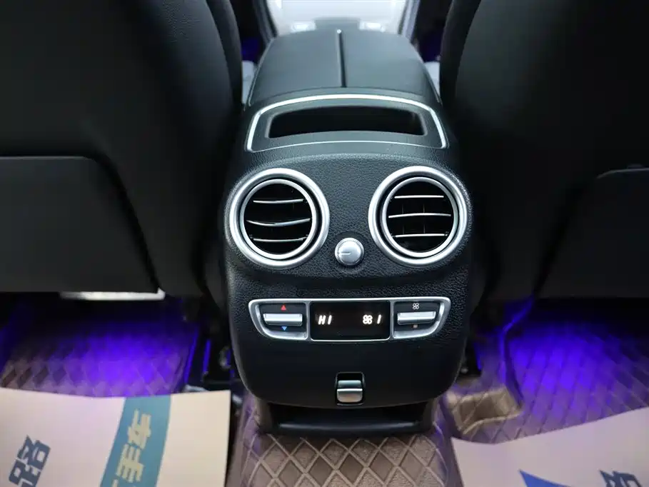 Mercedes-Benz GLC 2021 — фото 19