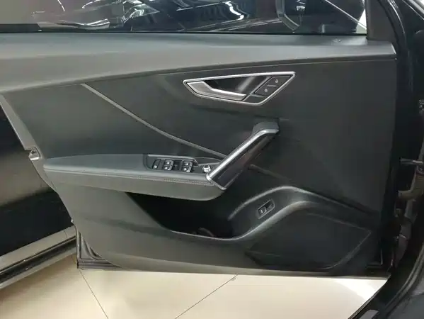 Audi Q2L 2022