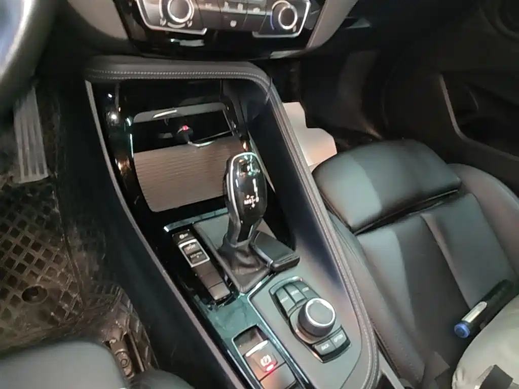 BMW X2 2019 — фото 14