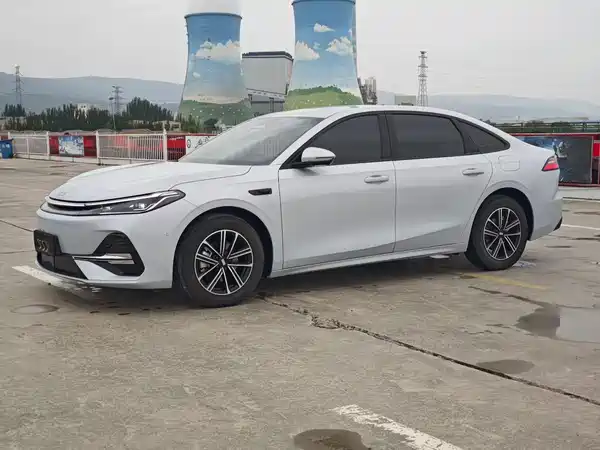 Geely Galaxy A7 EM 2025