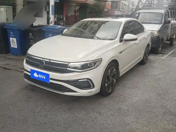 Volkswagen Bora 2023