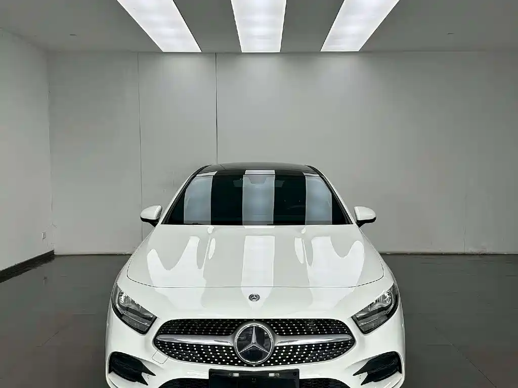 Mercedes-Benz A-Class 2020 — фото 2