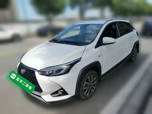 Toyota Yaris L 2023