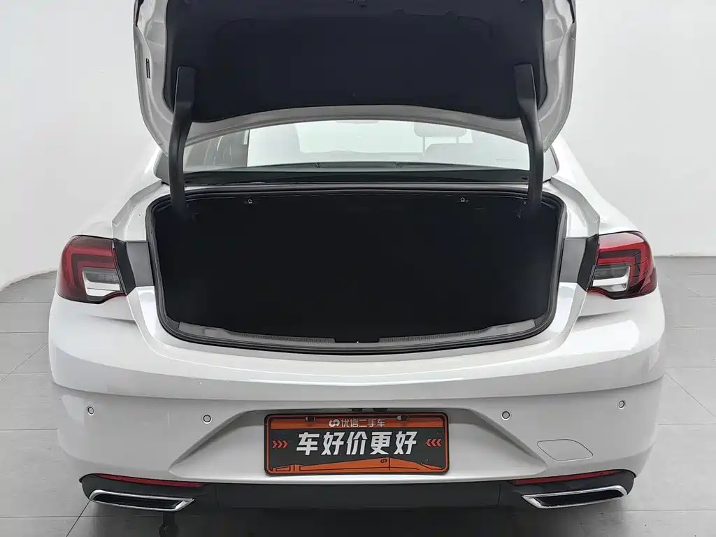 Buick Regal 2023 — фото 16