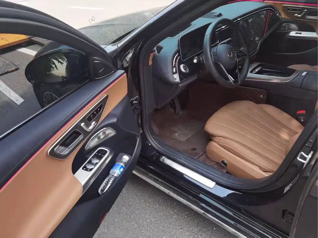 Mercedes-Benz E-Class 2025