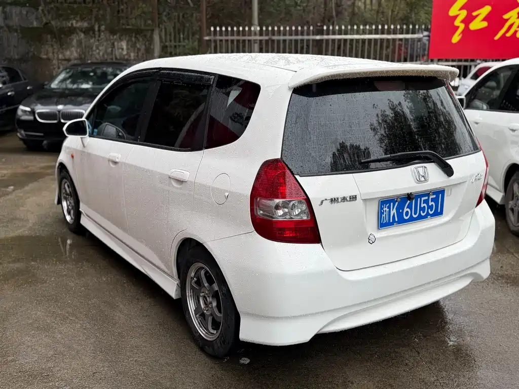 Honda Fit 2006 — фото 5