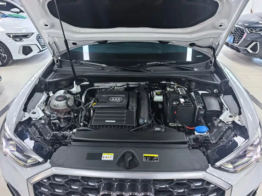 Audi Q3 Sportback 2023 — фото 20