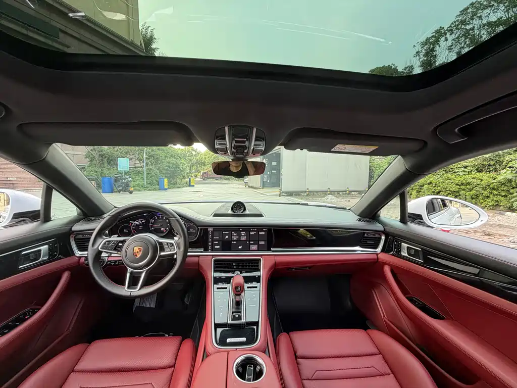 Porsche Panamera 2019 — фото 16