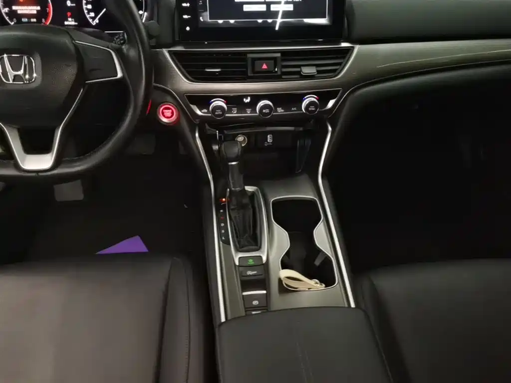 Honda Accord 2023 — фото 14