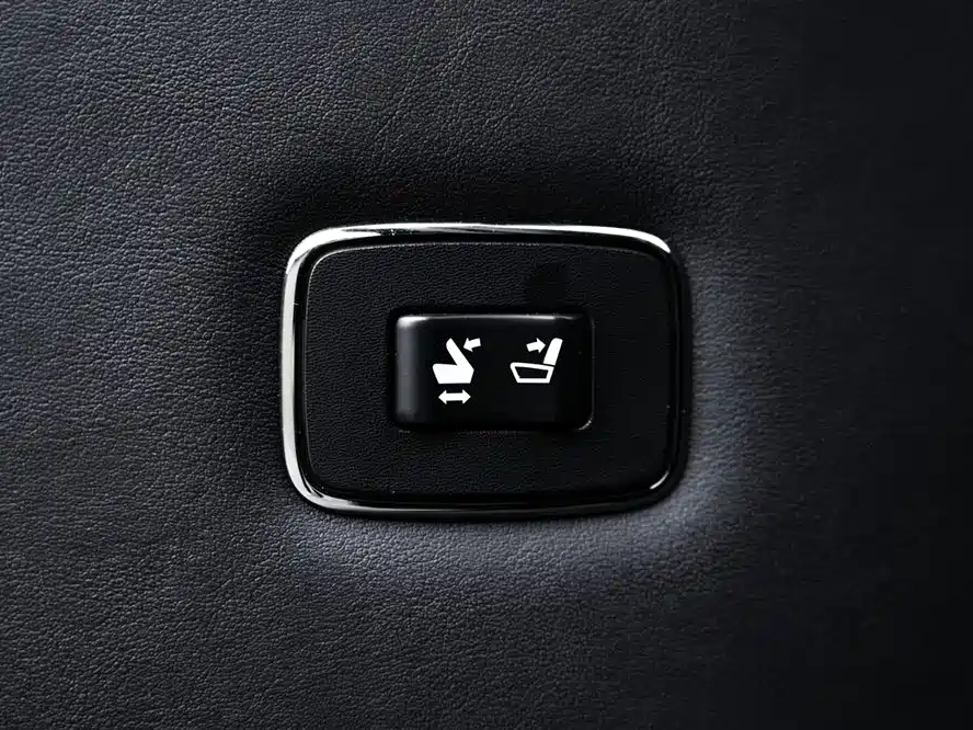 Toyota Vellfire 2021 — фото 18