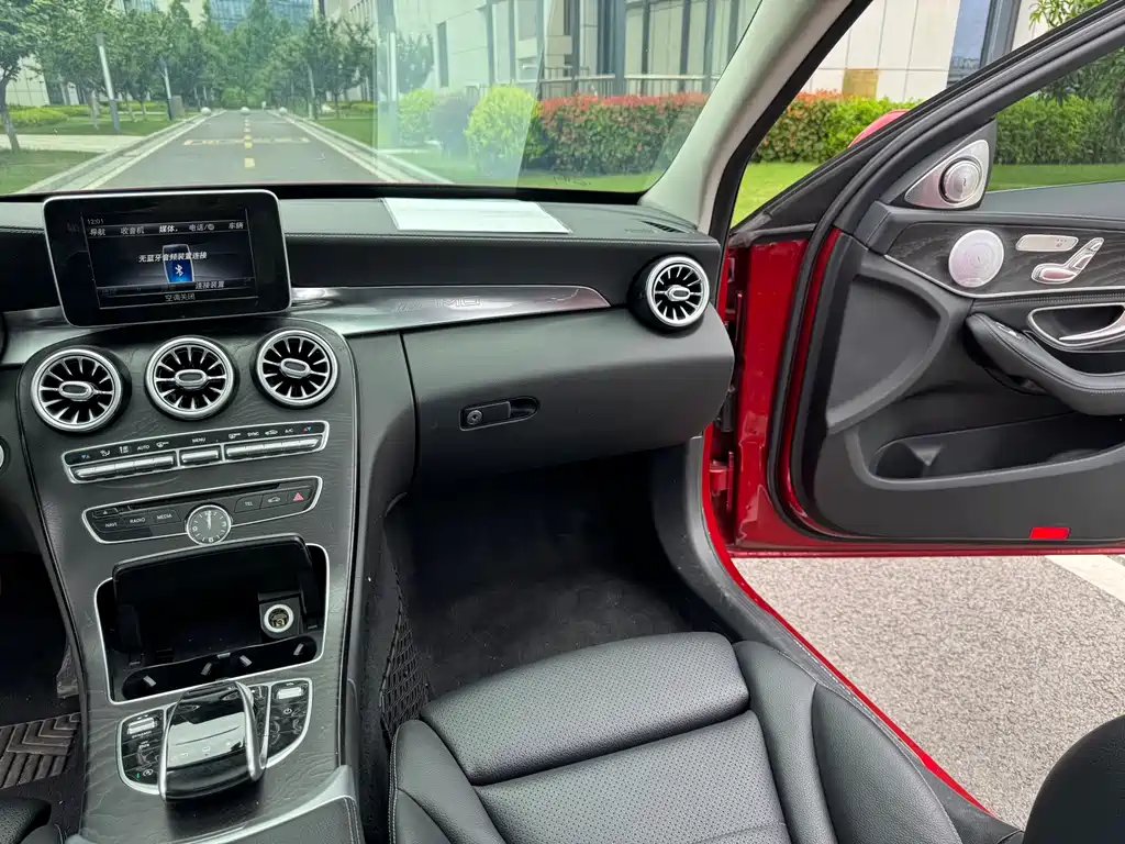 Mercedes-Benz C-Class 2018 — фото 13