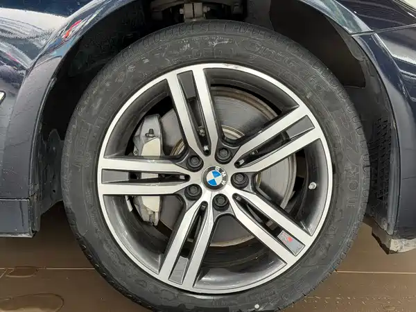 BMW 5 Series 2022