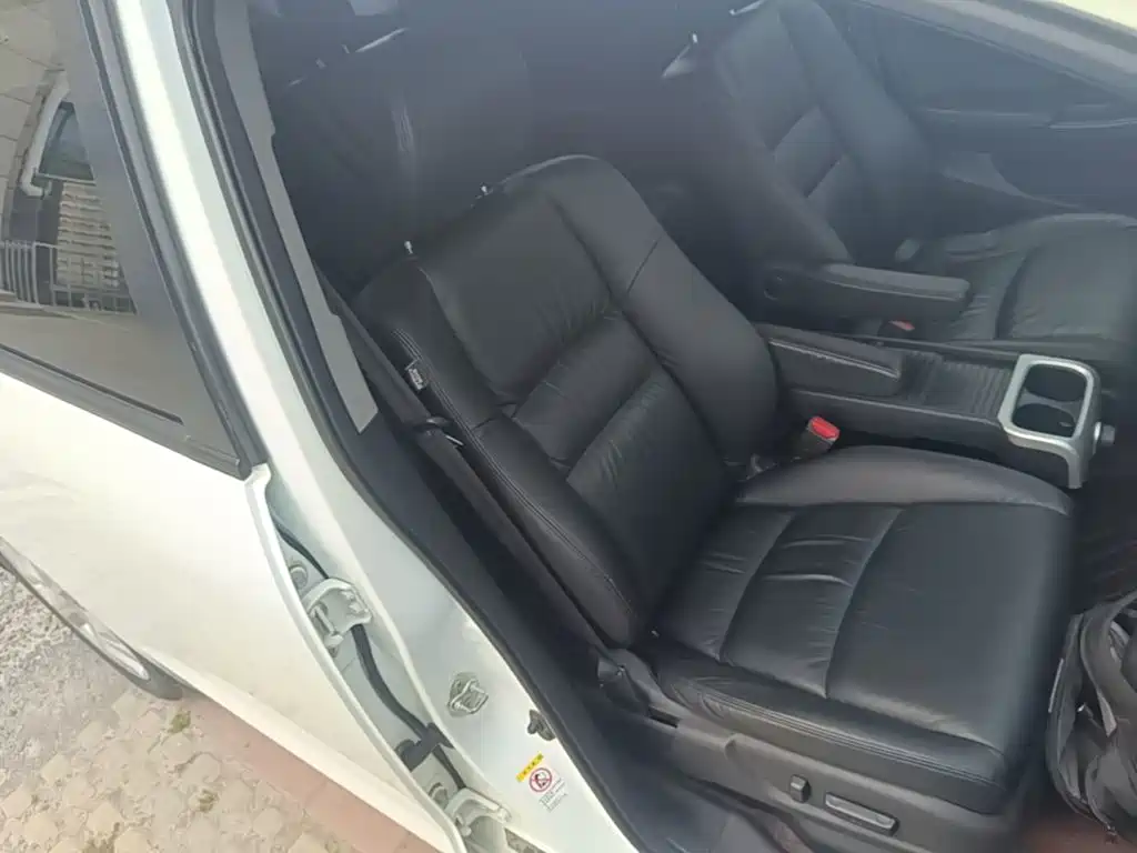 Honda Odyssey 2015 — фото 25