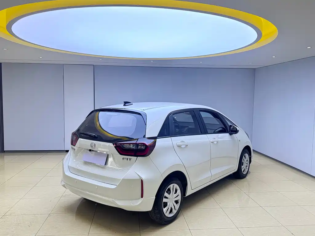Honda Fit 2023 — фото 6