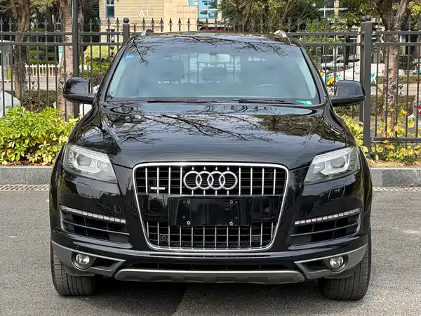 Audi Q7 2011