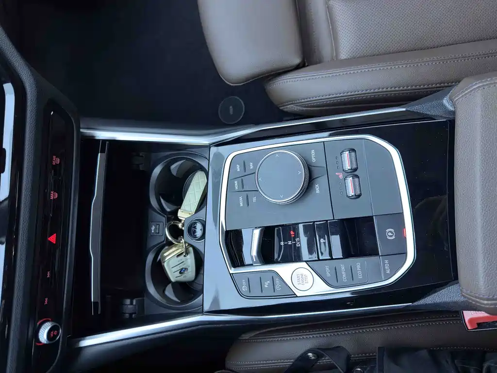 BMW 3 Series 2023 — фото 15