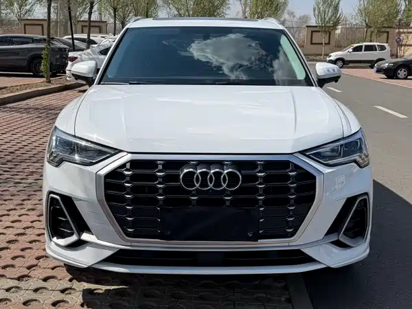 Audi Q3 2022
