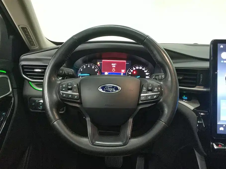 Ford Explorer 2021 — фото 15