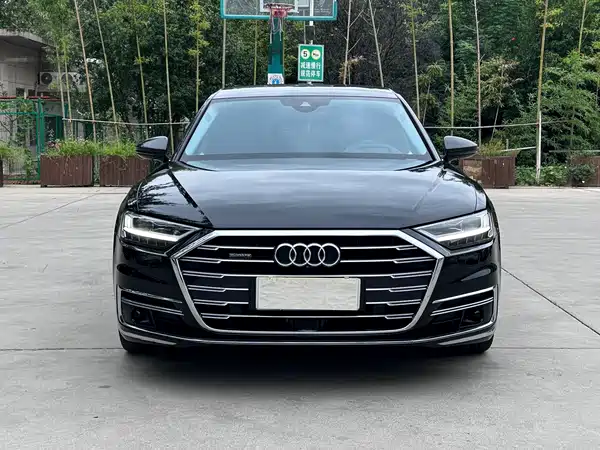 Audi A8 2022