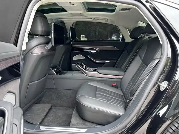 Audi A8 2022