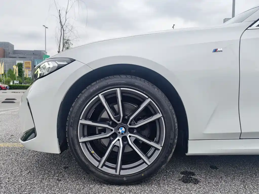 BMW 3 Series 2023