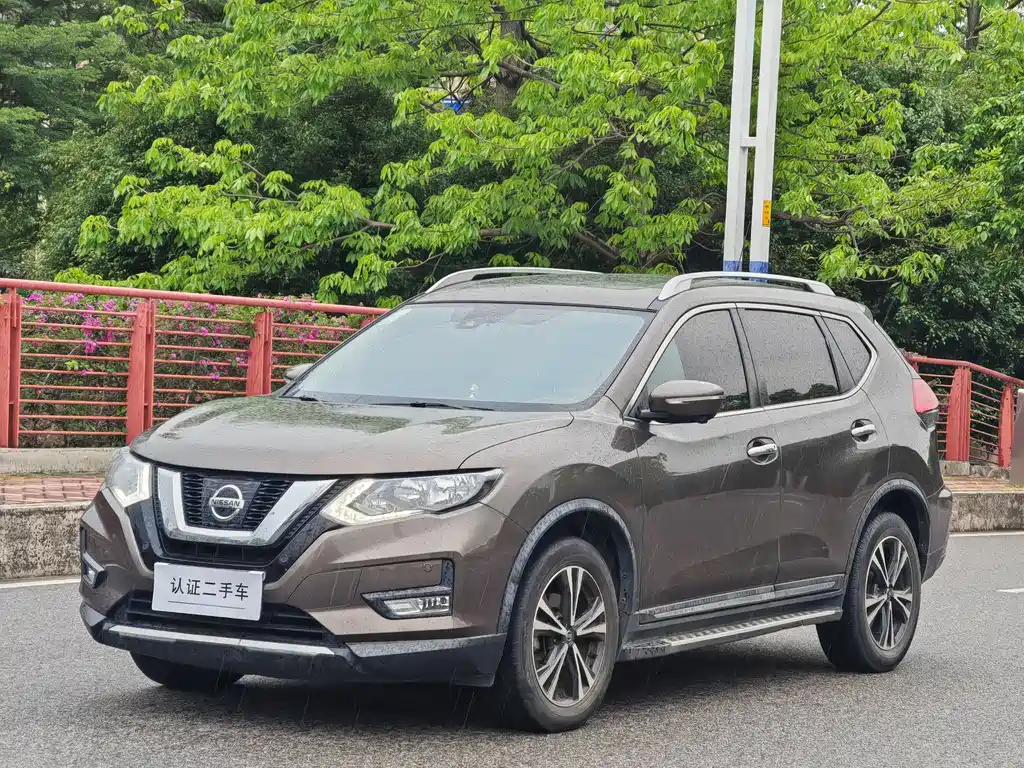 Nissan X-Trail 2018 — фото 1