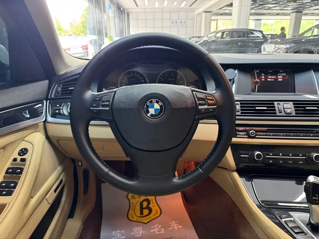 BMW 5 Series 2013 — фото 9