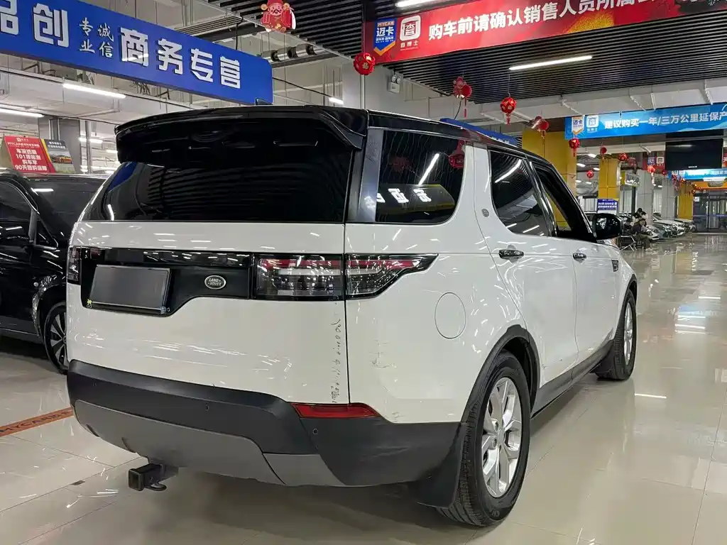 Land Rover Discovery 2017 — фото 9