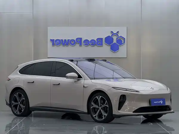 NIO ET5T 2024