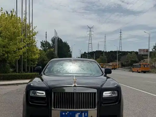 Rolls-Royce Ghost 2012