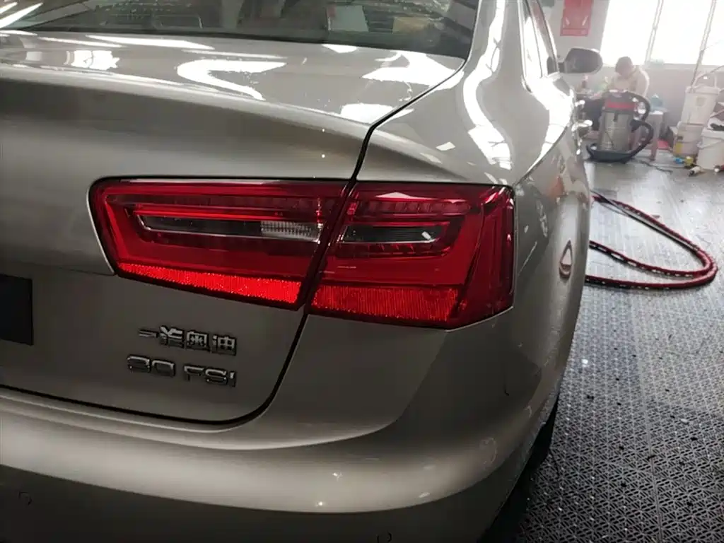 Audi A6L 2015 — фото 8