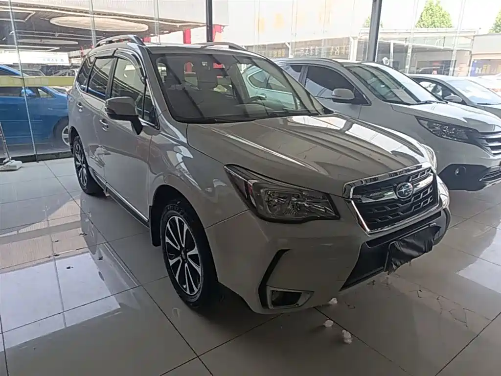 Subaru Forester 2016 — фото 4