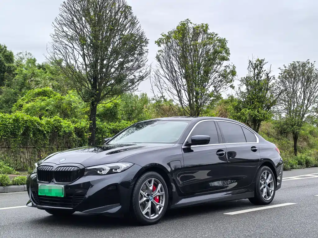 BMW i3 2023 — фото 1