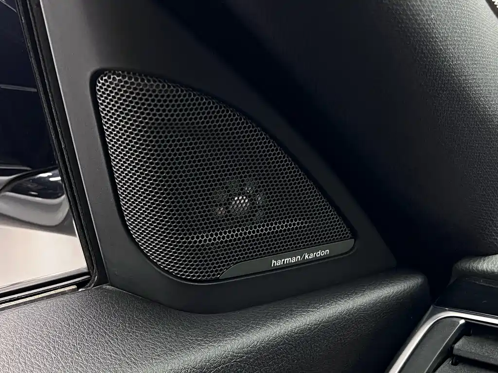 BMW 3 Series GT 2021 — фото 36