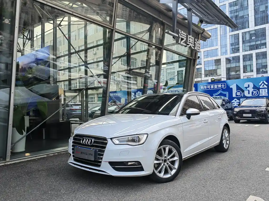 Audi A3 2015 — фото 1
