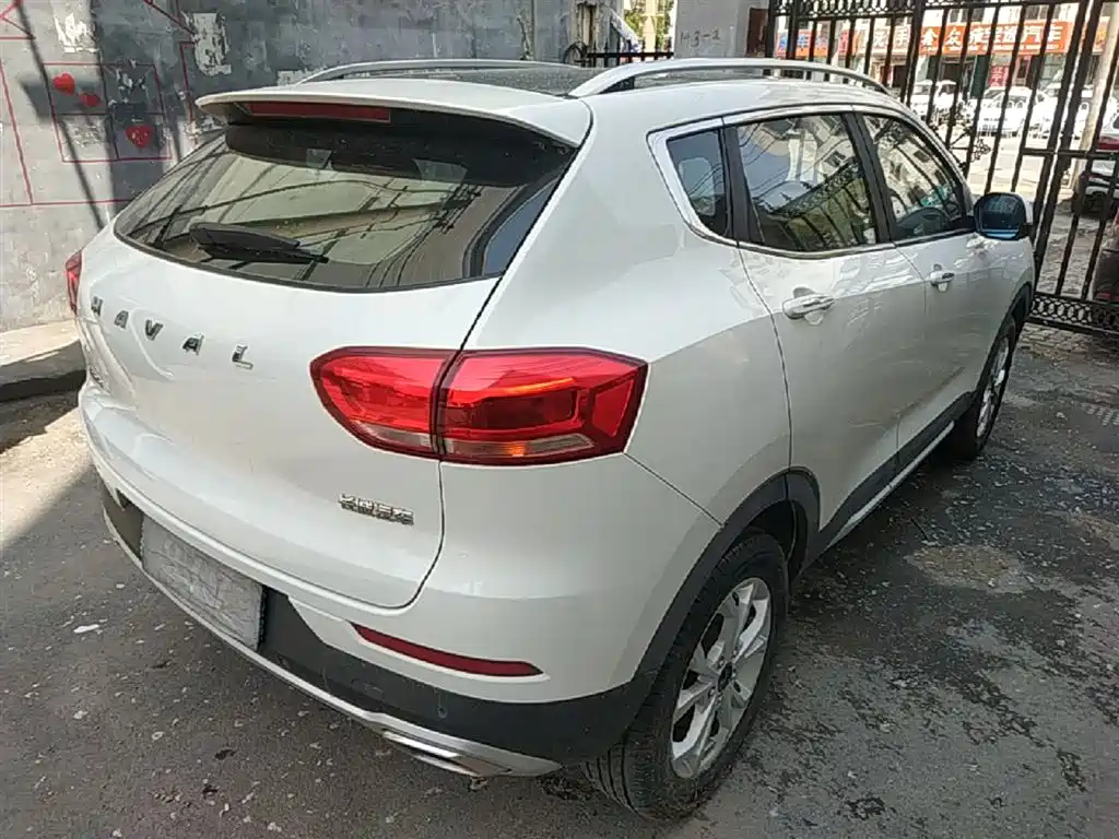 Haval H2s 2018 — фото 7